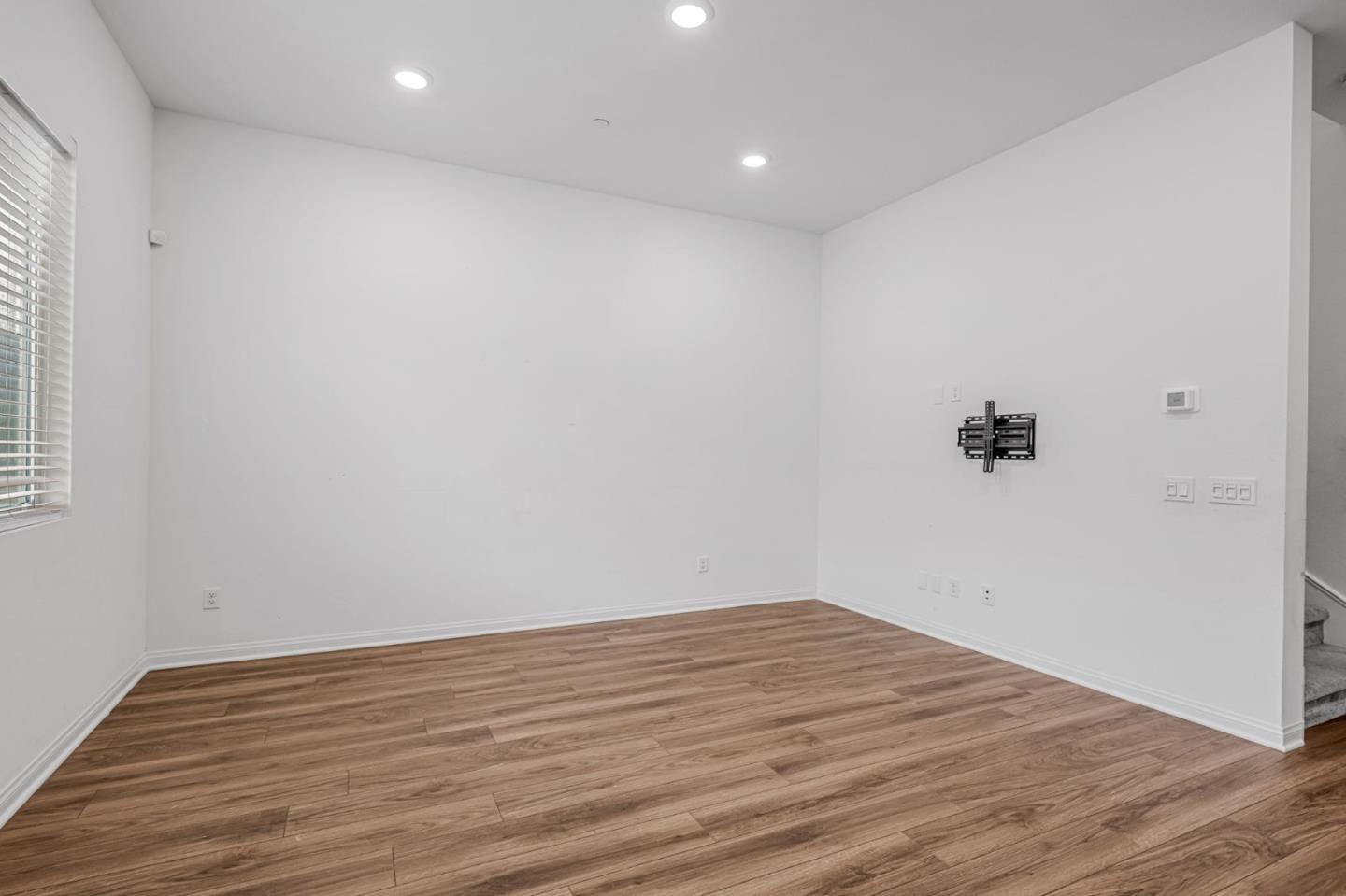 2146 Bluestone Circle Chula Vista, CA 91913 - Photo 7 of 37