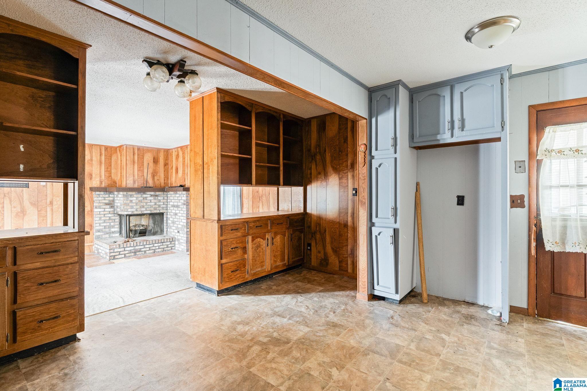 916 Hagwood Road Birmingham, AL 35235 - Photo 6 of 16