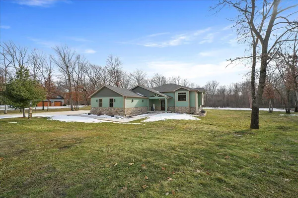 $650,000 | 8183 Old Oak Drive, Demotte, IN 46310