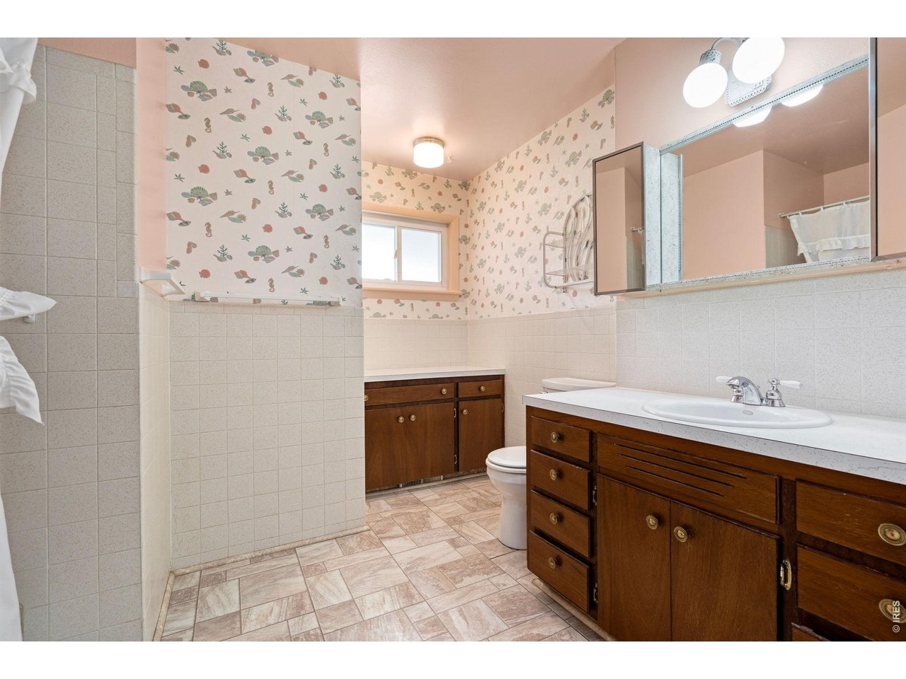 912 Rocky Road Fort Collins, CO 80521 - Photo 10 of 17 Bathroom