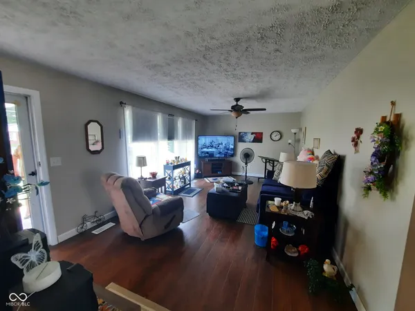 $200,000 | 208 South Street, North Vernon, IN 47265