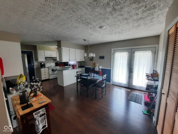 $200,000 | 208 South Street, North Vernon, IN 47265