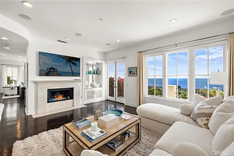 $8,250,000 | 20 Sidra Cove, Newport Coast, CA 92657