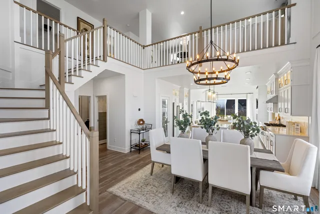 $899,000 | 1 Lockwood Drive, Unit 44, Danbury, CT 06810