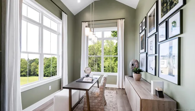 $899,000 | 1 Lockwood Drive, Unit 44, Danbury, CT 06810