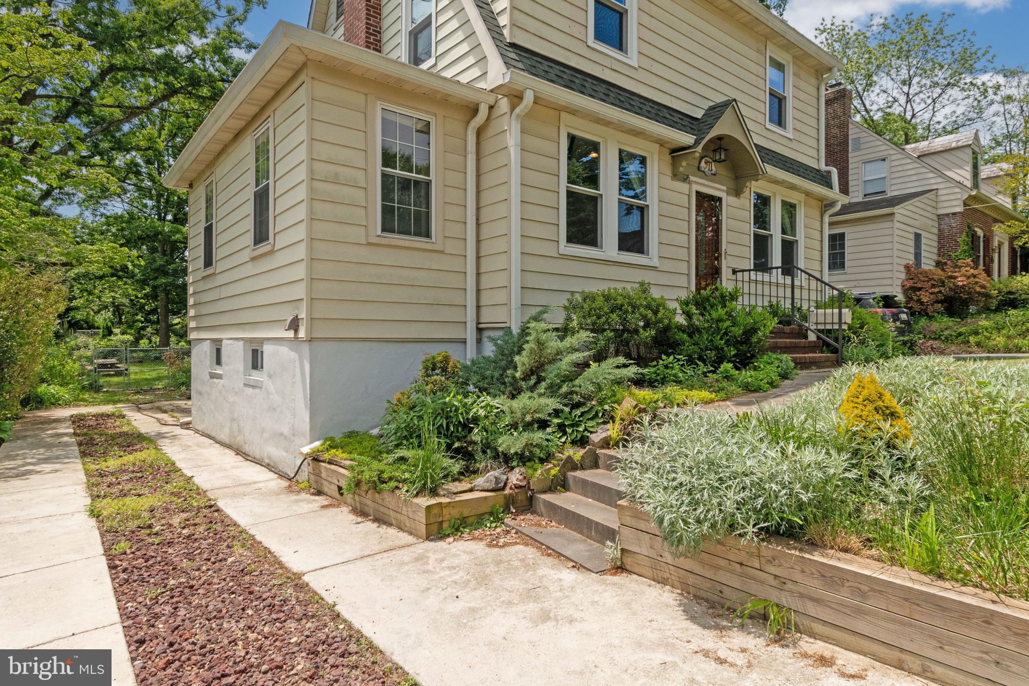 911 Regester Avenue Baltimore, MD 21239 - Photo 7 of 40