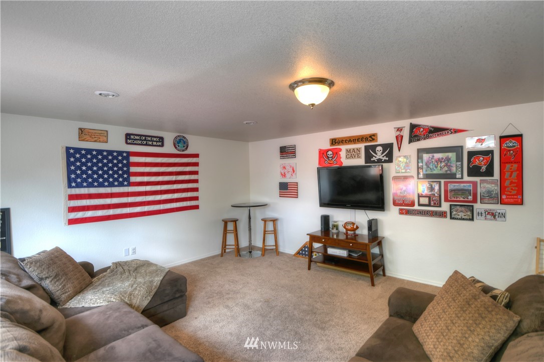 5932 59th Loop Southeast Lacey, WA 98513 - Photo 12 of 25 Gallery Image 12