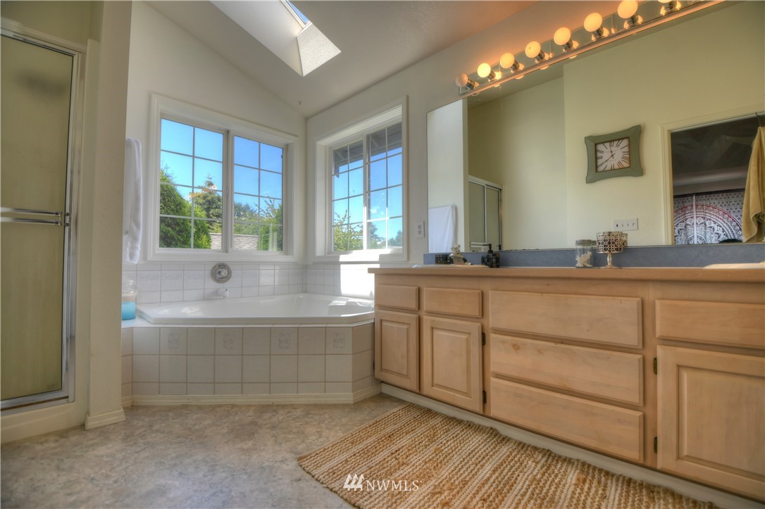 5932 59th Loop Southeast Lacey, WA 98513 - Photo 17 of 25 Gallery Image 17