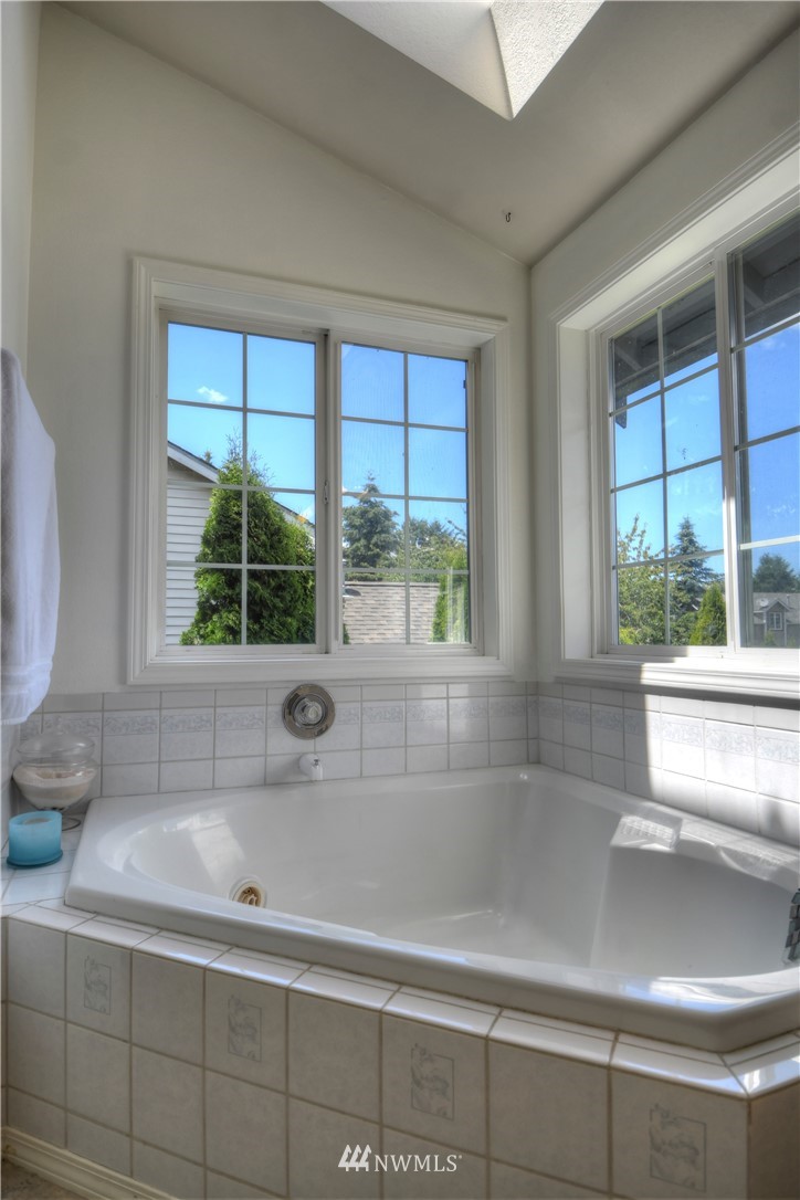 5932 59th Loop Southeast Lacey, WA 98513 - Photo 18 of 25 Gallery Image 18