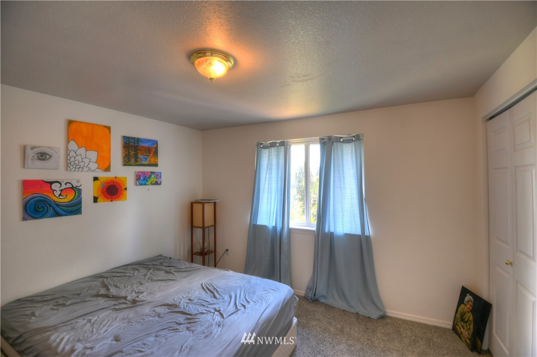 5932 59th Loop Southeast Lacey, WA 98513 - Photo 21 of 25 Gallery Image 21