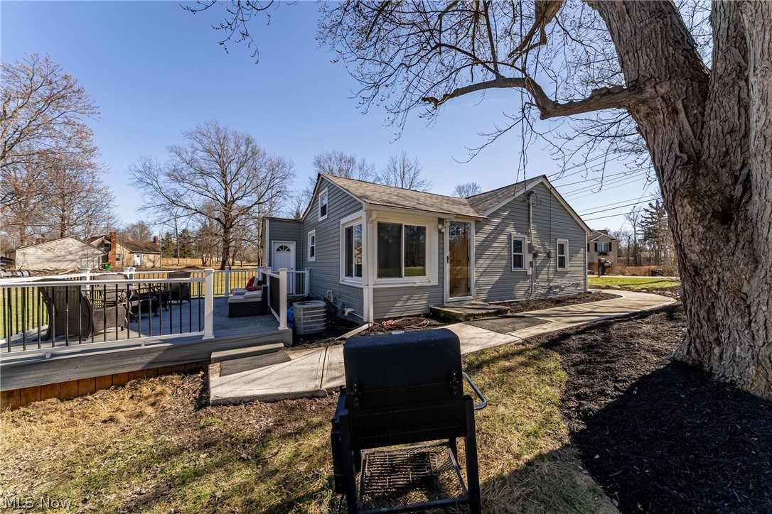 2745 Rockefeller Road Wickliffe, OH 44092 - Photo 24 of 34