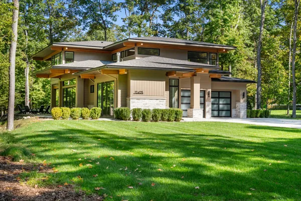 $2,100,000 | 17 Stonebridge Drive, Unit 17, Charlevoix, MI 49720