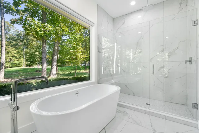 $2,100,000 | 17 Stonebridge Drive, Unit 17, Charlevoix, MI 49720