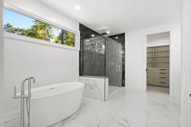 $2,100,000 | 17 Stonebridge Drive, Unit 17, Charlevoix, MI 49720