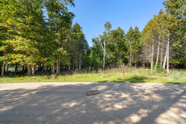 $2,100,000 | 17 Stonebridge Drive, Unit 17, Charlevoix, MI 49720