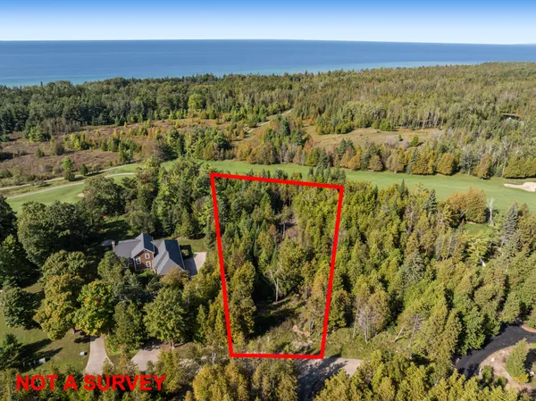 $2,100,000 | 17 Stonebridge Drive, Unit 17, Charlevoix, MI 49720