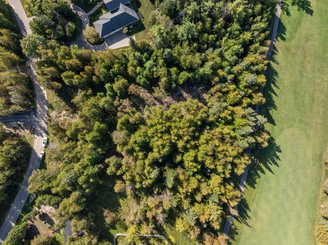 $2,100,000 | 17 Stonebridge Drive, Unit 17, Charlevoix, MI 49720