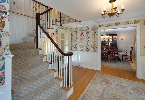 17 Monadnock Road Wellesley, MA 02481 - Photo 2 of 13