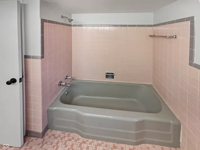 $315,000 | 5530 Skyridge Drive, Indianapolis, IN 46250