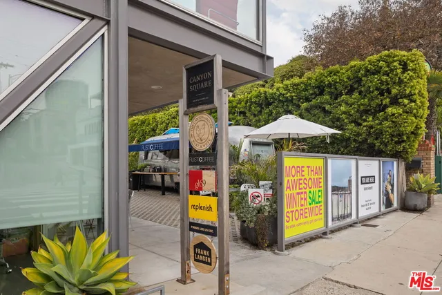 $3,800 | 161 West Channel Road, Unit 5, Santa Monica, CA 90402