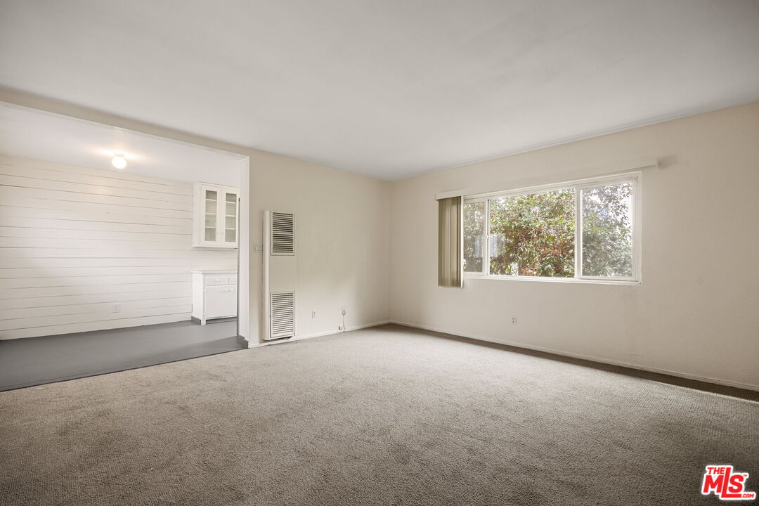 161 West Channel Road, Unit 5 Santa Monica, CA 90402 - Photo 4 of 21