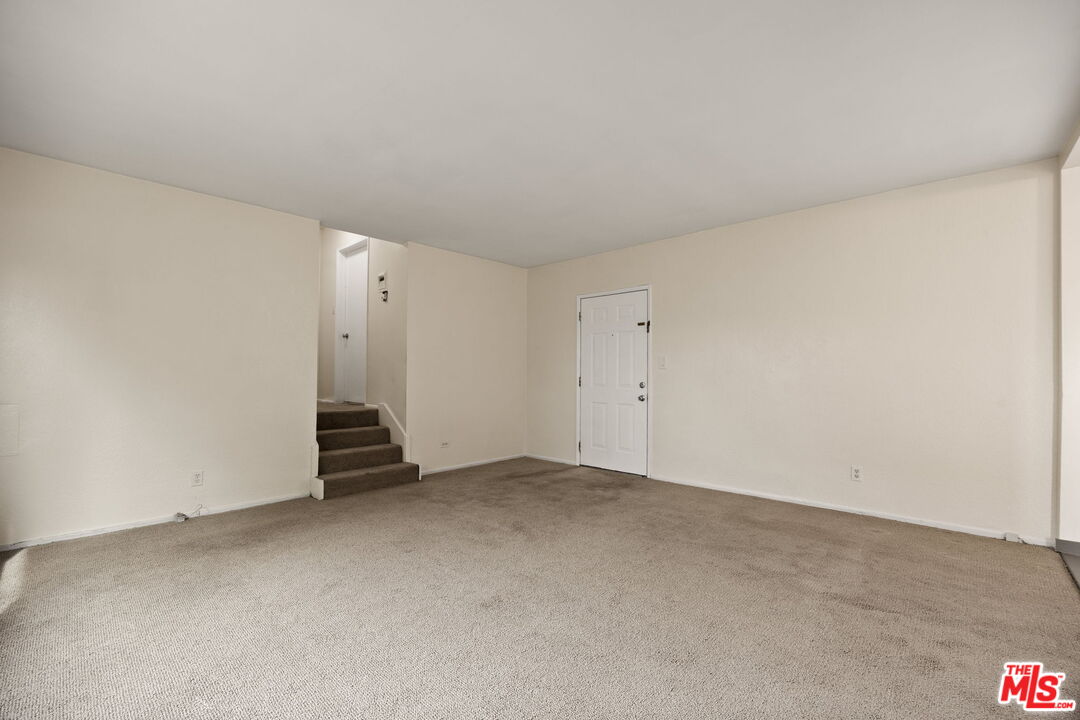 161 West Channel Road, Unit 5 Santa Monica, CA 90402 - Photo 6 of 21