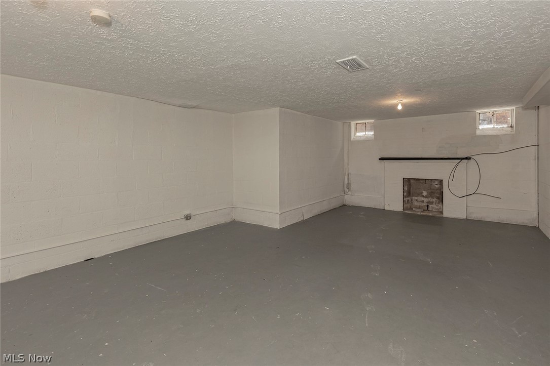 3266 Yorkshire Road Cleveland, OH 44118 - Photo 32 of 34