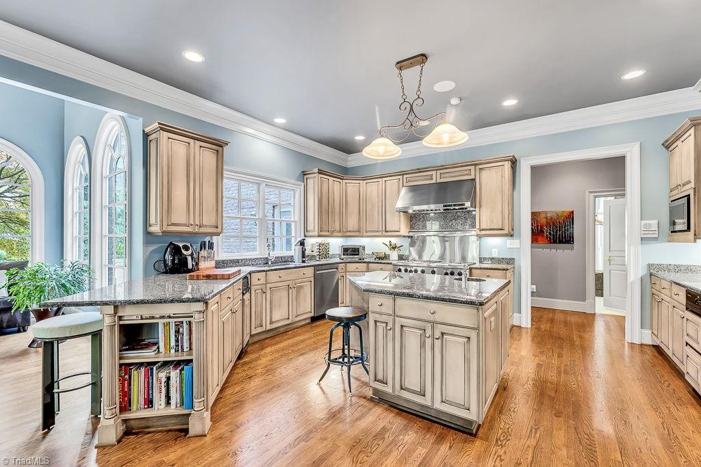 3910 Dover Park Road Greensboro, NC 27407 - Photo 14 of 45