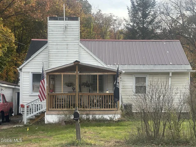 $160,000 | 1136 Dix Avenue, Hudson Falls, NY 12839