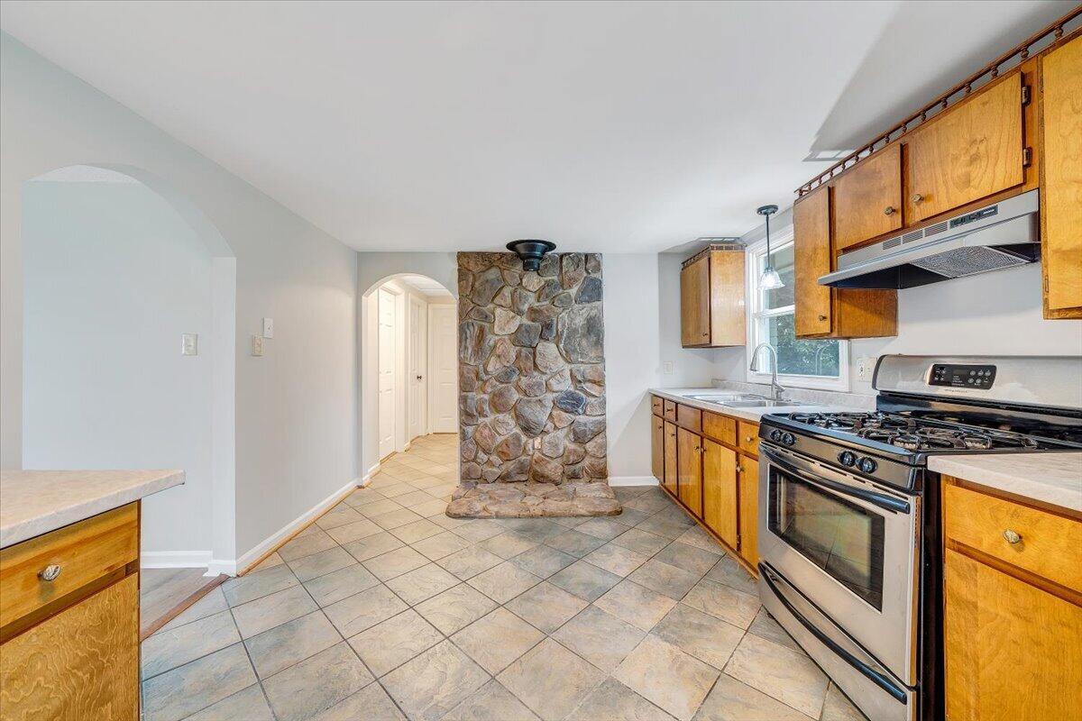 433 Kent Road Wirtz, VA 24184 - Photo 14 of 35 09-MIB07303