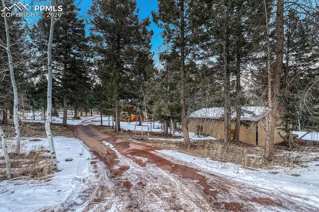 $599,000 | 909 South West Street, Woodland Park, CO 80863