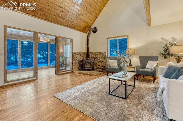 $599,000 | 909 South West Street, Woodland Park, CO 80863