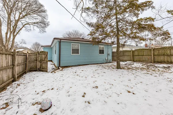 $260,000 | 1109 Frederick Street, Joliet, IL 60435