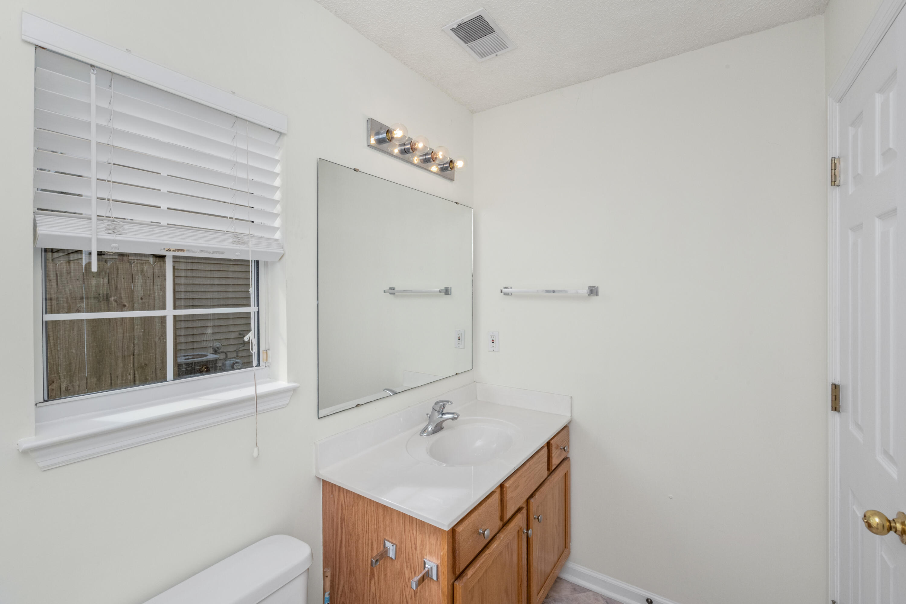 111 Walnut Creek Road Charleston, SC 29414 - Photo 21 of 29 111 Walnut Creek_Low Res-7