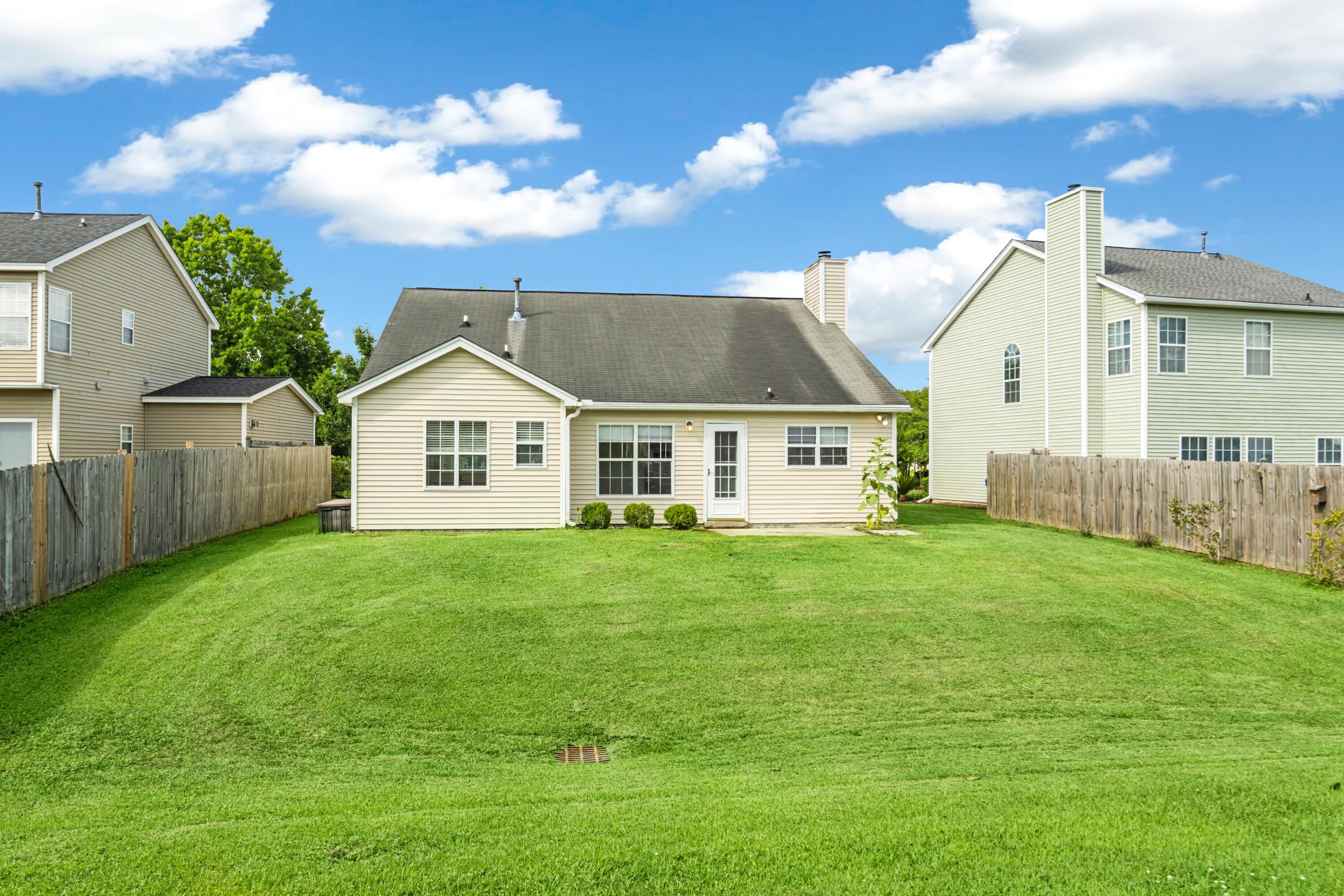 111 Walnut Creek Road Charleston, SC 29414 - Photo 23 of 29 111 Walnut Creek_Low Res-37