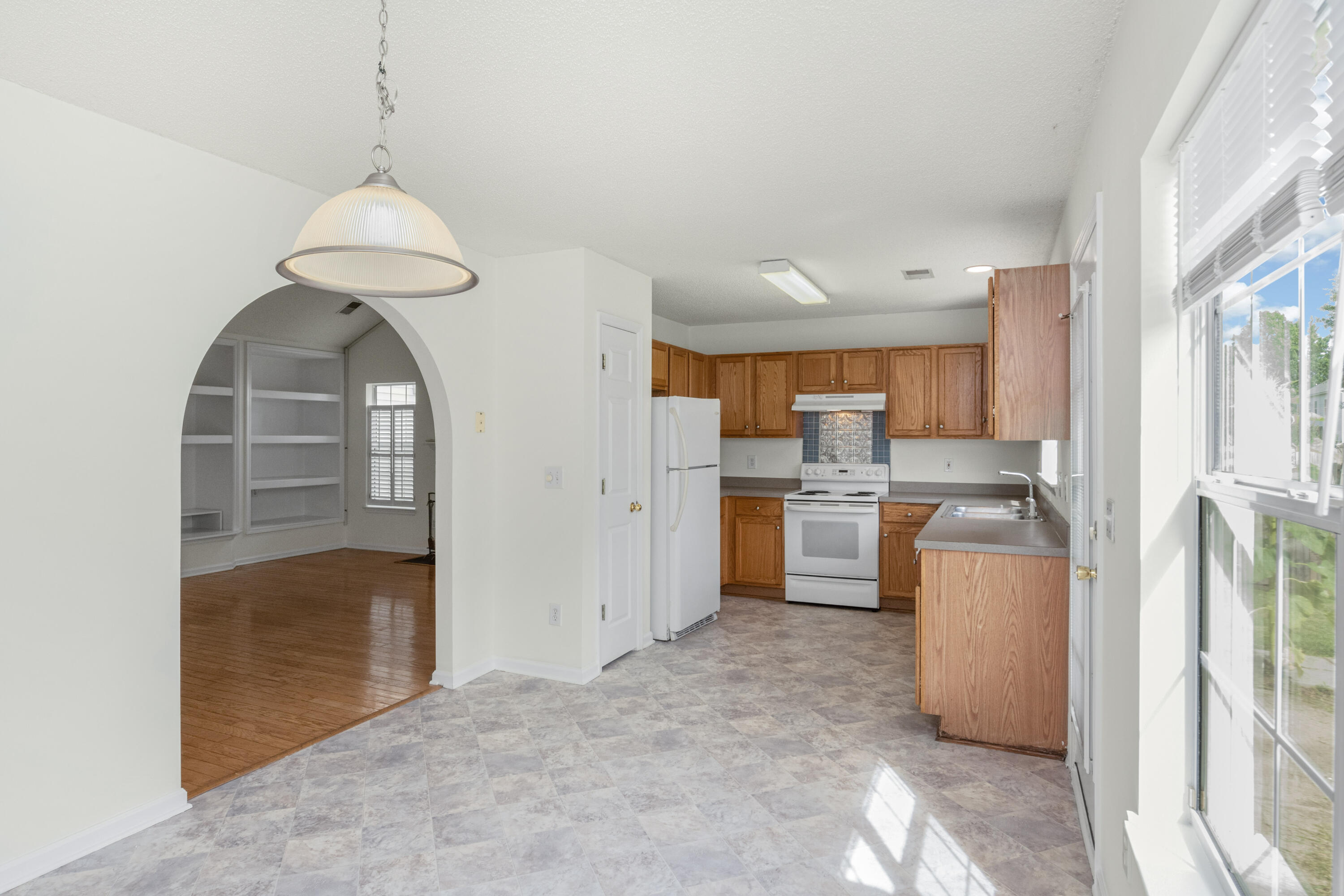 111 Walnut Creek Road Charleston, SC 29414 - Photo 7 of 29 111 Walnut Creek_Low Res-24