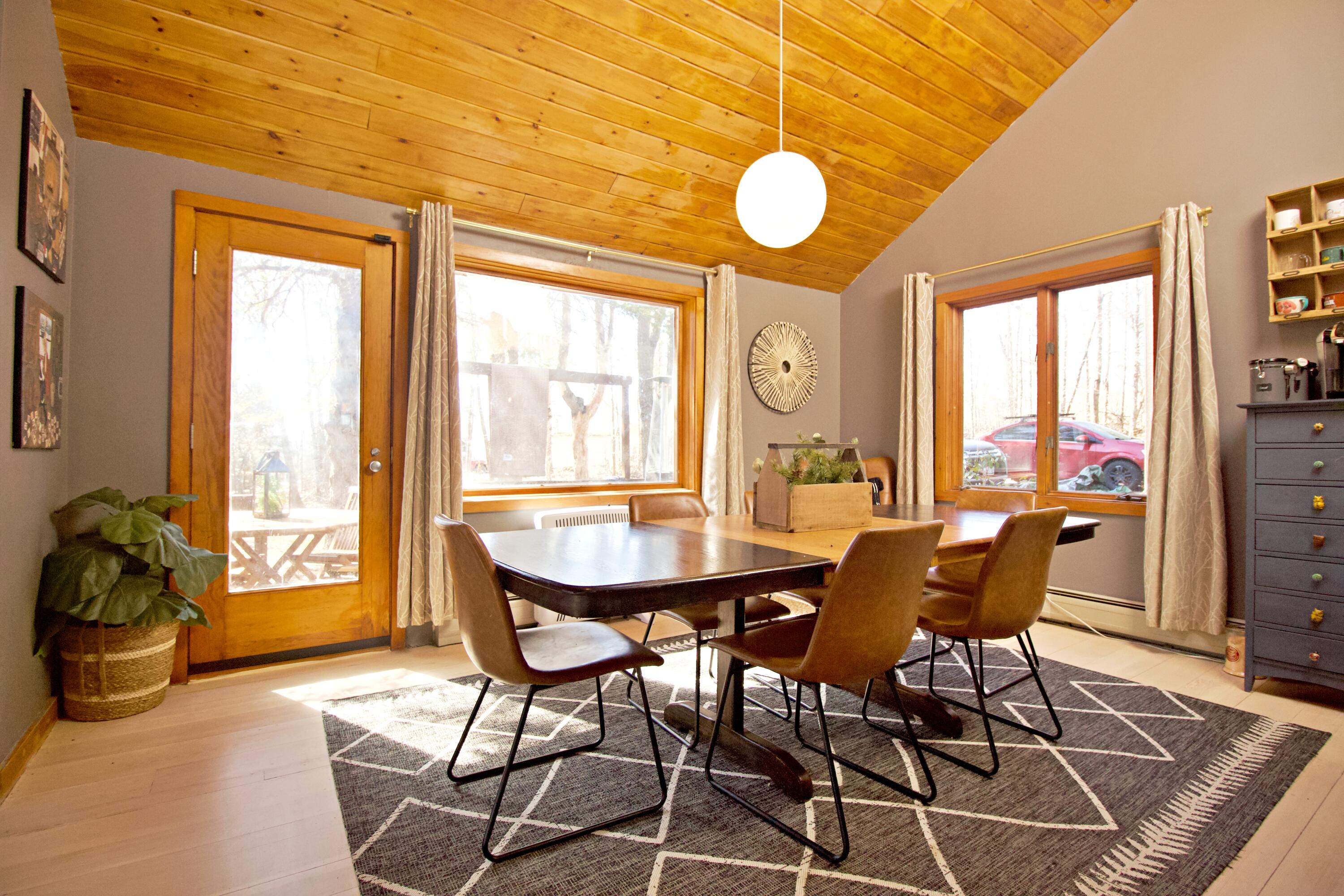 17 Acorn Hill Road Holden, ME 04429 - Photo 15 of 32 Dinning room