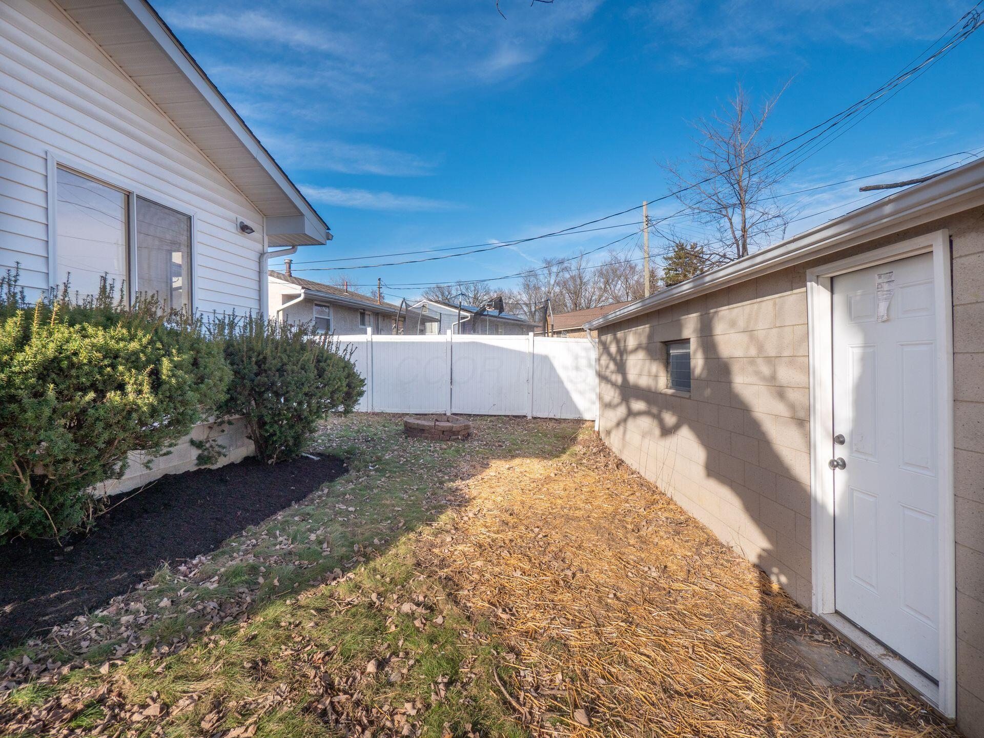 5364 Stock Road Columbus, OH 43229 - Photo 49 of 51 046_ Rd Columbus OH 43229 USA