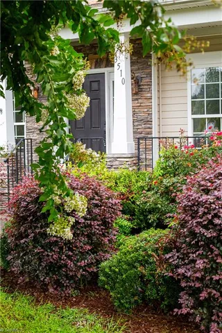 $489,999 | 3510 Meadow Glen Court, Clemmons, NC 27012