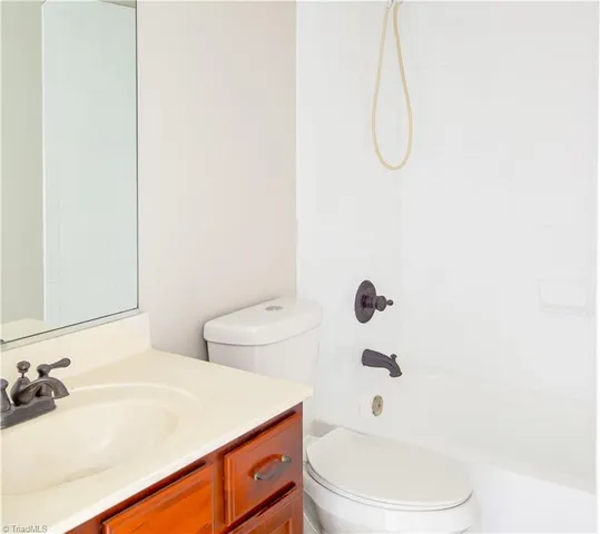 $489,999 | 3510 Meadow Glen Court, Clemmons, NC 27012