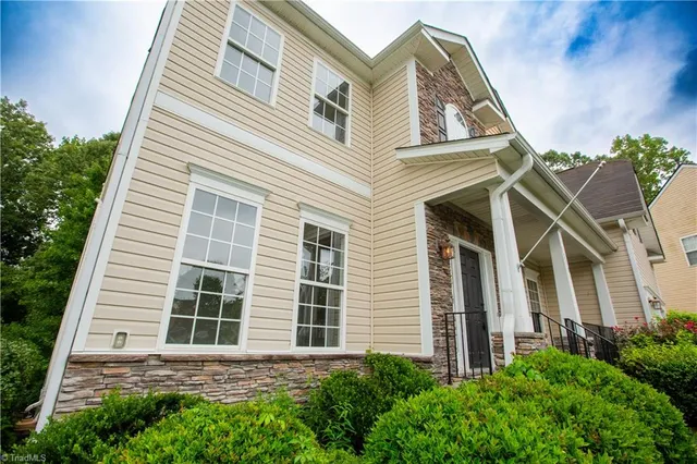 $489,999 | 3510 Meadow Glen Court, Clemmons, NC 27012