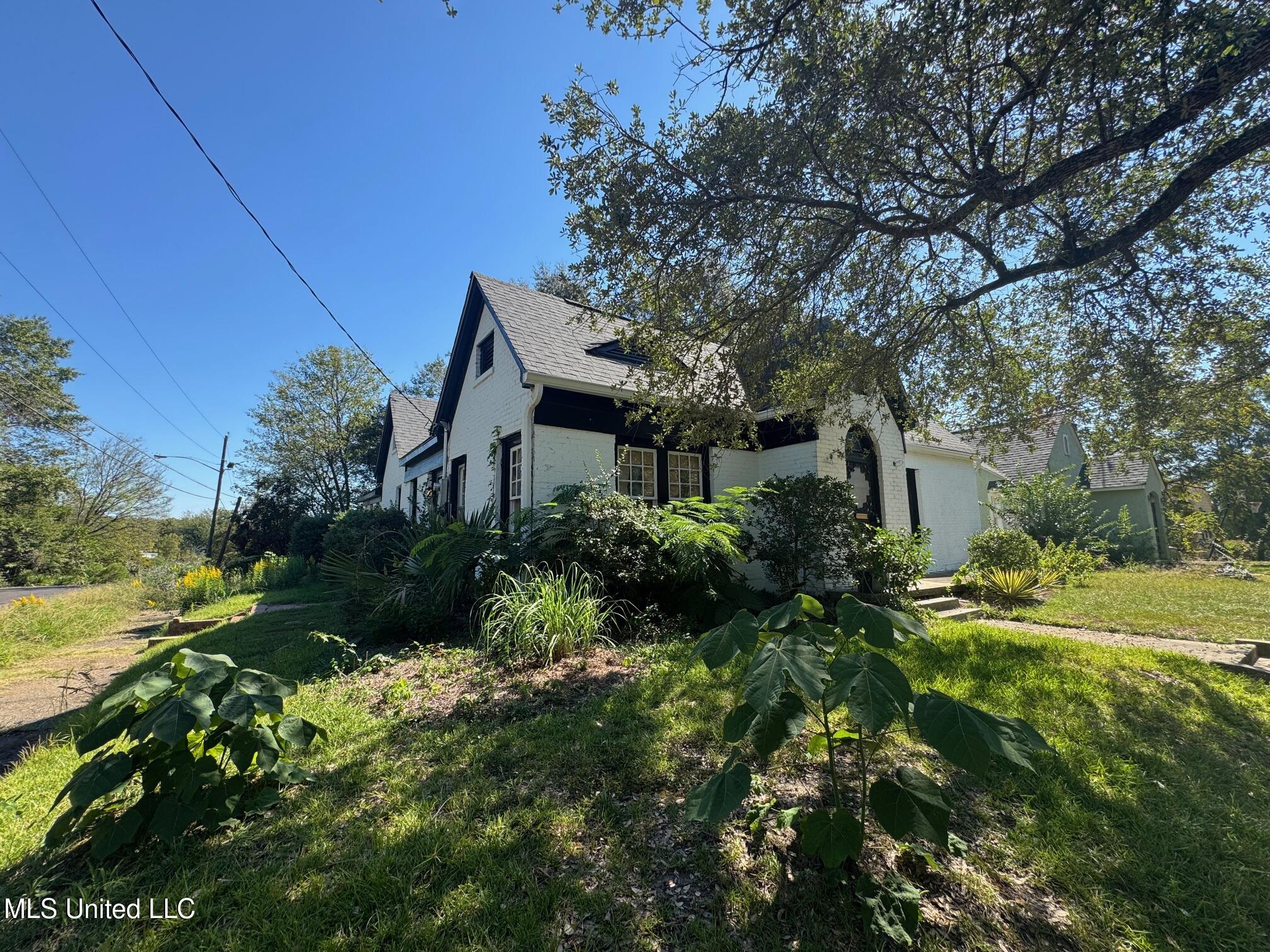 928 Whitworth Street Jackson, MS 39202 - Photo 2 of 18 IMG_6160