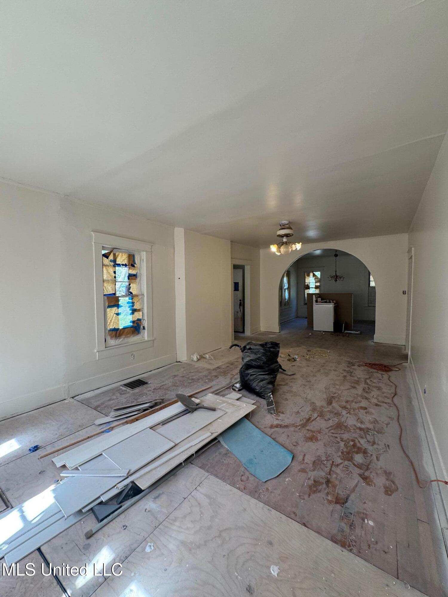 928 Whitworth Street Jackson, MS 39202 - Photo 7 of 18 IMG_6167