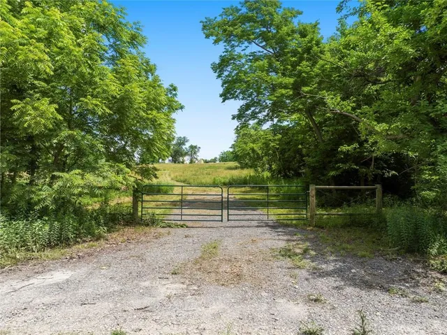 $179,950 | Cantrell Road, Linwood, KS 66052