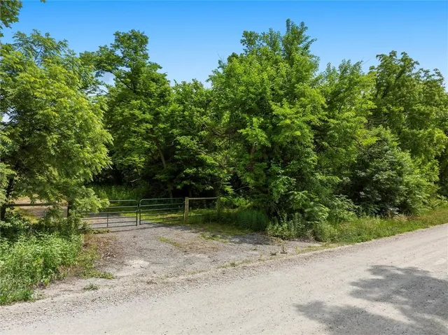 $179,950 | Cantrell Road, Linwood, KS 66052