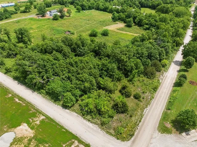 $179,950 | Cantrell Road, Linwood, KS 66052