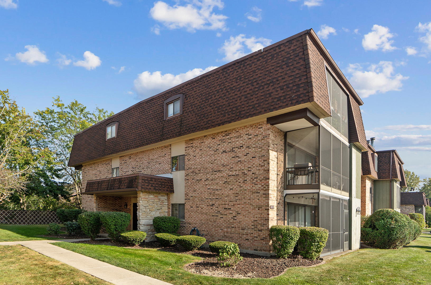 11133 E Road, Unit A Palos Hills, IL 60465 - Photo 2 of 22 Gallery Image 2