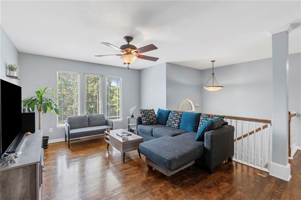 1403 Dickinson Road Independence, MO 64050 - Photo 6 of 32 Gallery Image 6