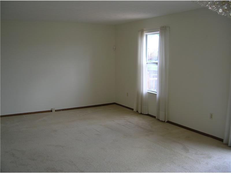 412 Shady Ridge Drive Monroeville, PA 15146 - Photo 6 of 25 Living Room.