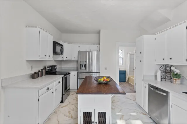 $349,900 | 777 Stryker Avenue, St. Paul, MN 55107